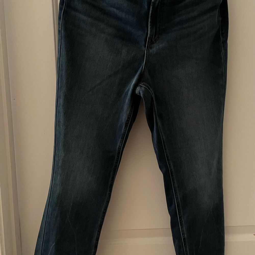 Old Navy Higher High-Waisted Rockstar 24/7 Sculpt Super Skinny Jeans